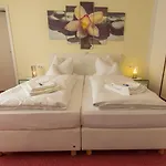 Rosengarten 3* Schwäbisch Gmünd